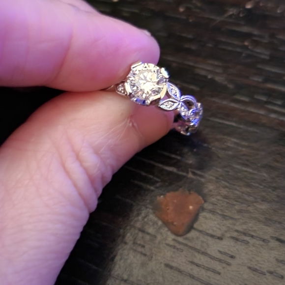 Ring - Picture 2 of 3